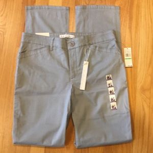 NWT Gloria Vanderbilt Khakis